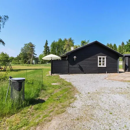 Holiday home Ingalise - 500m From The Sea In Ne Jutland By Interhome *