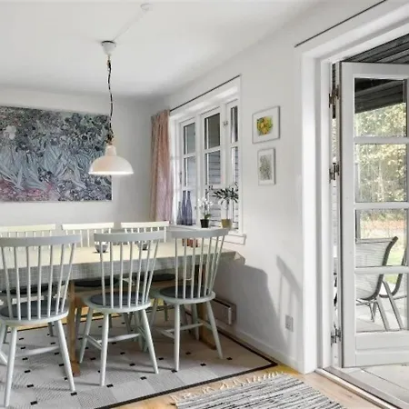 Holiday home Ingalise - 500m From The Sea In Ne Jutland By Interhome Hals