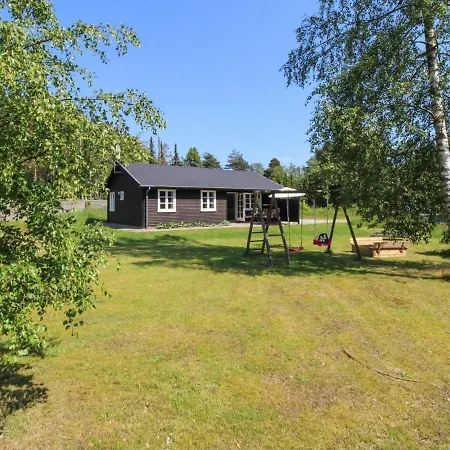 Ingalise - 500m From The Sea In Ne Jutland By Interhome Holiday home Hals